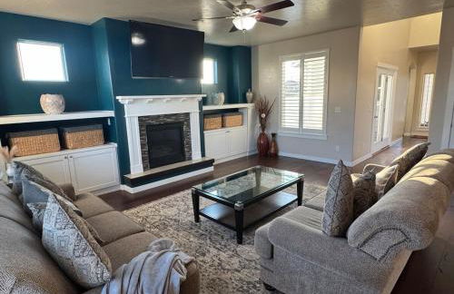 Spacious 4BR Retreat-Lush Garden - Foto 36