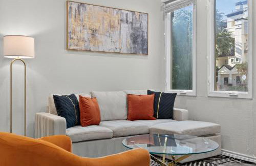 Worldcup Ready Beautifully Furnished One Bedroom Apartment in the Heart of West Village Dallas with Pool and Free Parking - Foto 14