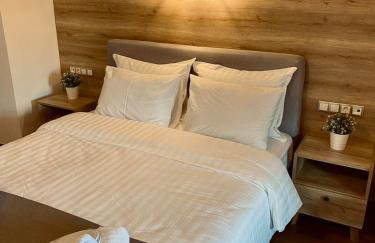 11 Luxury Apartments - Photo 12