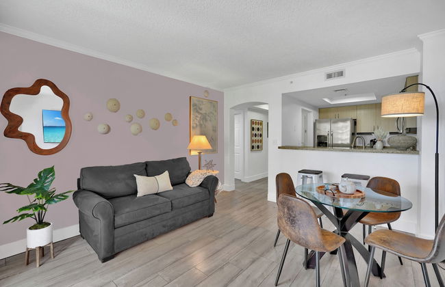 Serene Cozy Retreat with Balcony - Foto 29