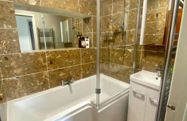 Central Lisburn Duplex Apartment No Parties - Foto 35