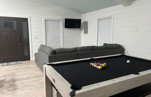 Stay, play and relax in Ohiopyle, PA, Hot tub, Pool table, next to the GAP trail in Ohiopyle, PA - Foto 27