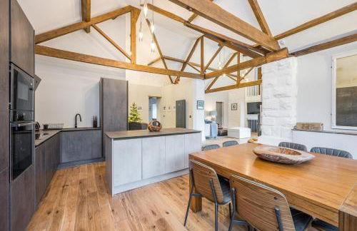 The Pool House - 4 En-suite Bedrooms - Wood Burner - Foto 8