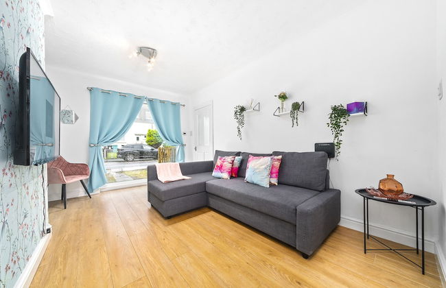 Rothesay House by Klass Living - Photo 13