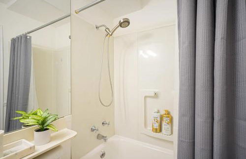 Luxury Downtown Studio King Bed City View - Foto 39