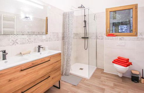 3 Bedroom Nice Home In Chambon-Sur-Lignon - Foto 16