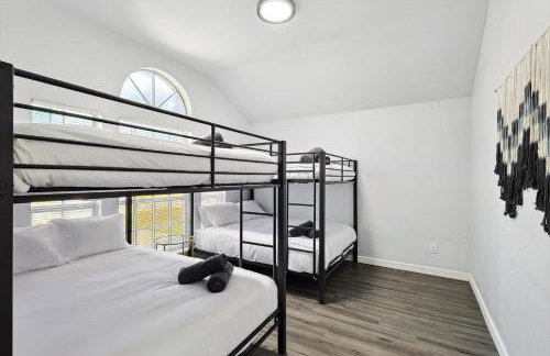 5BR Holiday Getaway in DeSoto with Pool, Hot Tub & Cinema - Foto 36