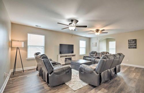 Spacious Pooler Home with Family-Friendly Perks - Photo 18