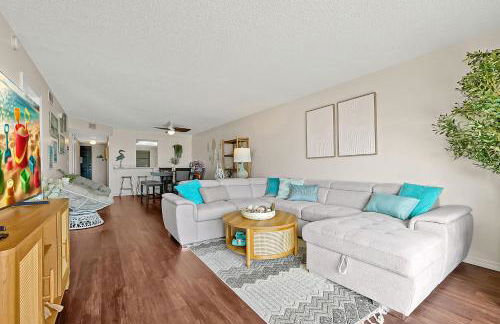 Stunning Beachfront Apartment Near Cocoa Beach Pier - Foto 3