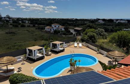 Cegonha Villa powered by Cegonha Resort- Private swimming pool & air con - Foto 6