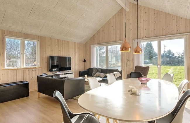 8 Person Holiday Home in Dannemare - Foto 18