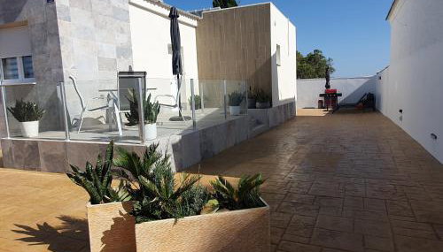 Villa Laguna Rosa View - Photo 1