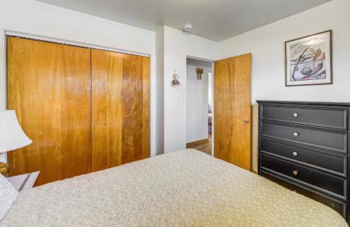 Walk to Flathead Lake Airy Home with Mtn Views! - Foto 11