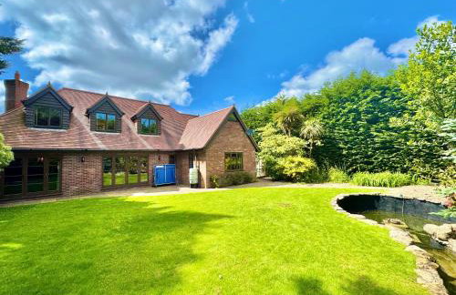 Serene Retreat - Hot Tub - Pool Table - Close to New Forest and Bournemouth Beach - Sleeps 12 - Foto 68