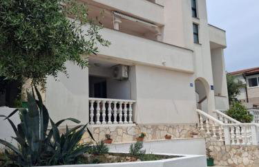 Apartment Ana - Photo 3