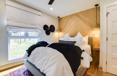 Waterfront Granbury Home with Electric Fireplace! - Foto 15