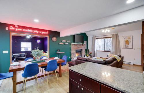 Hot tub - Game Loft & Arcade - 2 King Beds - Pet Friendly - Foto 21