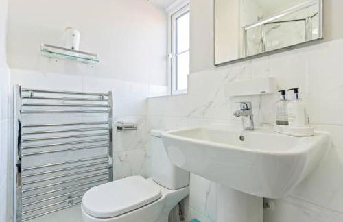 Luxury 5 bed house with Hot Tub nr Bicester Village - Foto 19