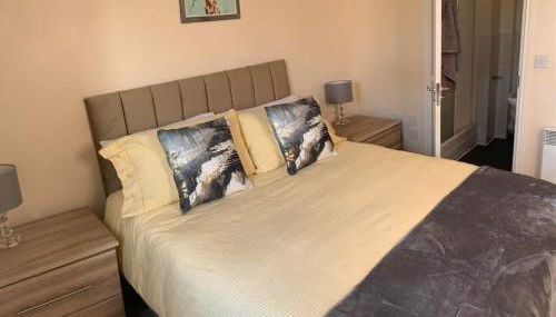 Sleeps 4/6 pet Friendly Parking nr Nec/warwick uni - Foto 4