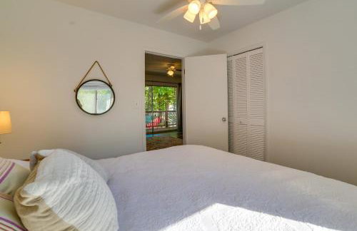 Higgins Lake Cottage with Private Fire Pit and Grill! - Foto 14