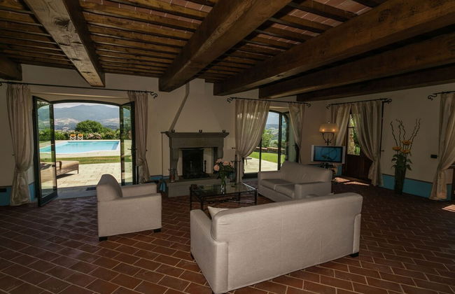 Scenic Stay in Poppi With Pool - Foto 11