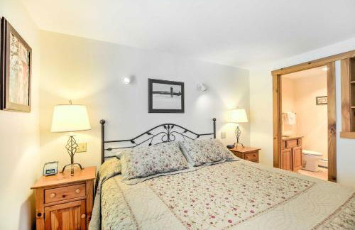 Inviting Ski-inandSki-out Condo at Jay Peak Resort! - Foto 15