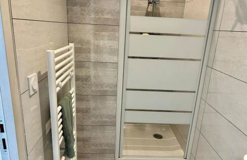 Studio - Centre - Gare - wifi - Foto 14