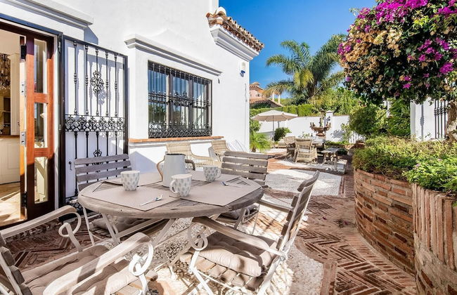 Super Villa Near Beach with Heated Pool - Foto 37