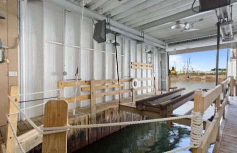 Beautiful Boathouse overlooking the Bay - Foto 9