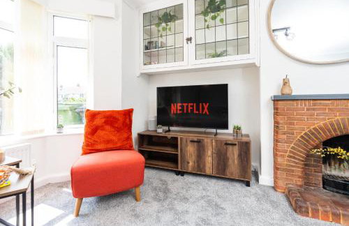 3-Bedroom Cosy Stunning Central Home, Sleeps 8 with Parking and Private Garden - LONG TERM STAY SPRING SPECIAL OFFER AVAILABLE! - by Blue Puffin Stays - Foto 37