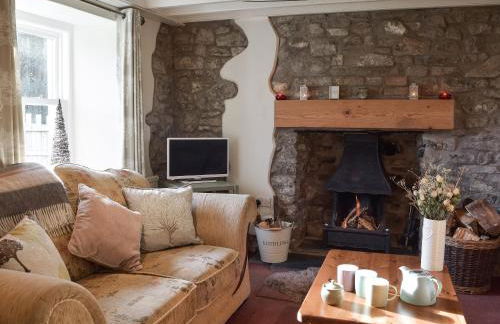 Woodlands Cottage - Photo 2