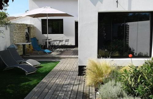 Maison charmante avec WiFi près des plages et pistes cyclables - FR-1-835-9 - Foto 13