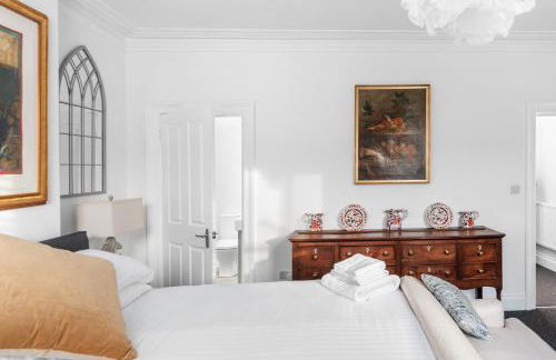 Superb location, character filled apartments by MyCityHaven - Foto 10