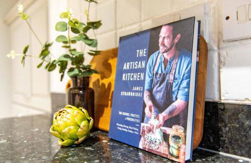 St Johns, Wakefield - Self check in & free parking - Foto 52