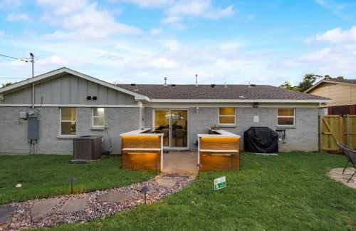 Luxury Home w Hot Tub near AT&T Stadium - Foto 36