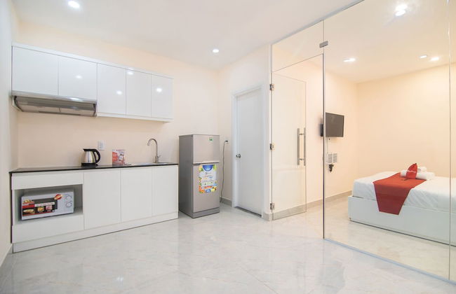 RedDoorz Plus near Tan Dinh Market 2 - Photo 22
