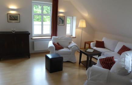 Gut-Rattelvitz-Galerie-D-hochwertig-Sauna-Kamin-eTankstelle-Spielscheune-15-000qm-Parkland - Photo 3