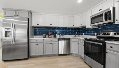 Sunshine House #2-Selfie-Friendly - Steps to Beach - Foto 2