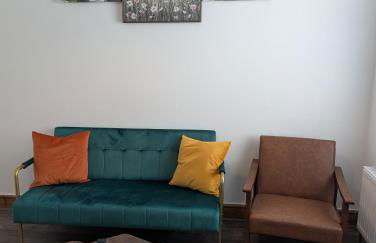 Fantastic 3-Bedroom House in Crawley - 10 mins from Gatwick - Foto 11