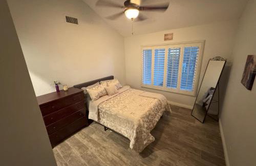 Riverside Views & Pool Retreat - Foto 65