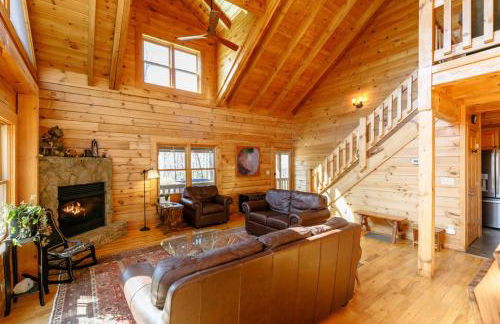Unique Mountain Cabin Retreat with Hot Tub and View - Foto 12