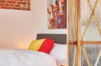 re~barn - Modern Country Stay - Photo 26