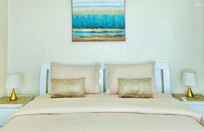 La Mirada Deluxe Suites with Oceanview - Photo 16