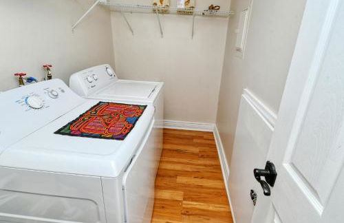 Two-Level, Heated Pool, Trolley to Beach & Village - Foto 20