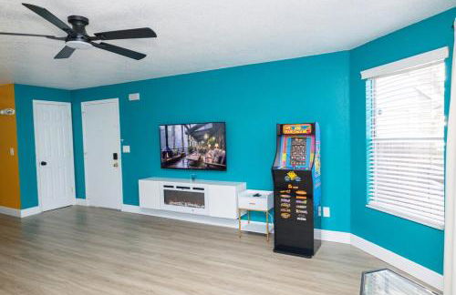 3BR Disney Home with Pool , Arcade and Hot Tub - Photo 29