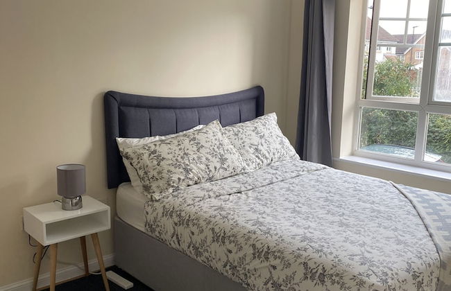 Impeccable 2-bed Apartment in London - Foto 5