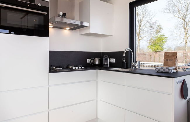 Unique Houseboat on and Around the Sneekermeer - Foto 15