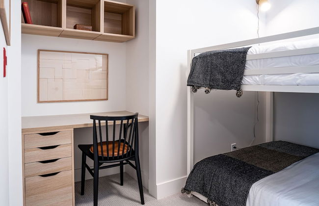 Sea Eagles Landing by Revelstoke Vacations - Photo 6