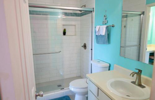 Pink Dream House - 2BR, Pools, Patios, & Walk to Ocean in Panama City Beach - Foto 22
