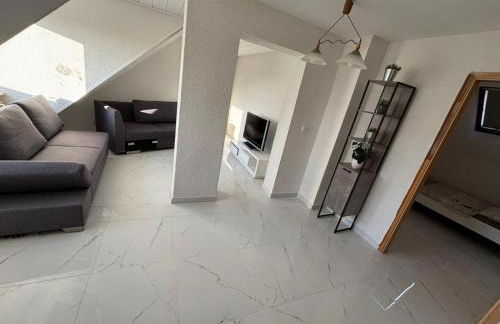 Benk 24H Apartment Nr 3 Perfekt für bis zu 6 Personen - Foto 24